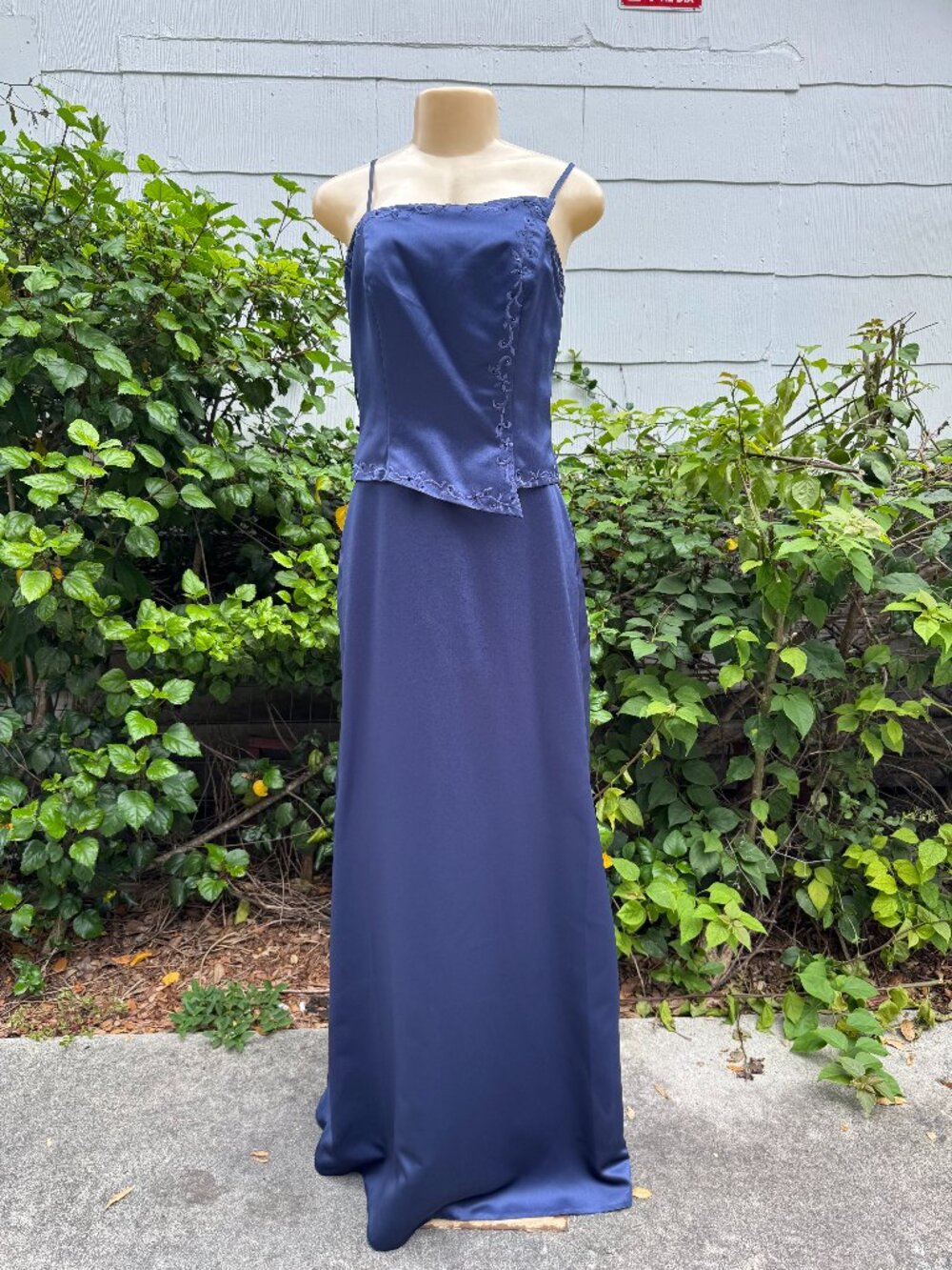 Vintage Majestic Navy Blue Beaded Formal Prom/Bridesmaid Dress Size 12 Y2K
